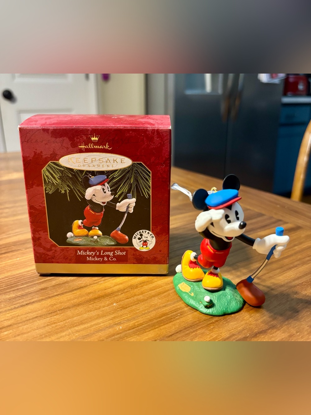 Hallmark Keepsake Vintage Ornament Mickey's Long Shot Golfing Disney 1997